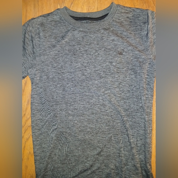 New Balance Tee Sz Large 14/16 - Picture 2 of 5